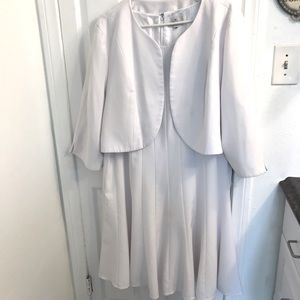 Plus Size: Serafina Premium Apparel White 2 pc Set